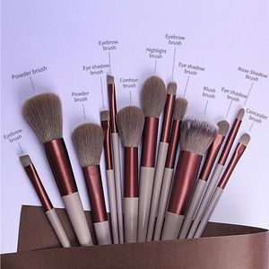 13 PCS/Lot Makeup Brushes Set Eye Shadow Foundation Women Cosmetic Powder Blush